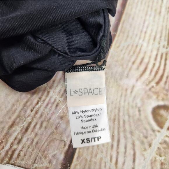 L*Space Parker Convertible Bikini Top in Black Size XS NWT - Picture 5 of 5